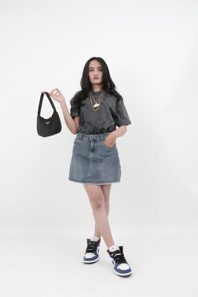 Women ribbed top clearly visible